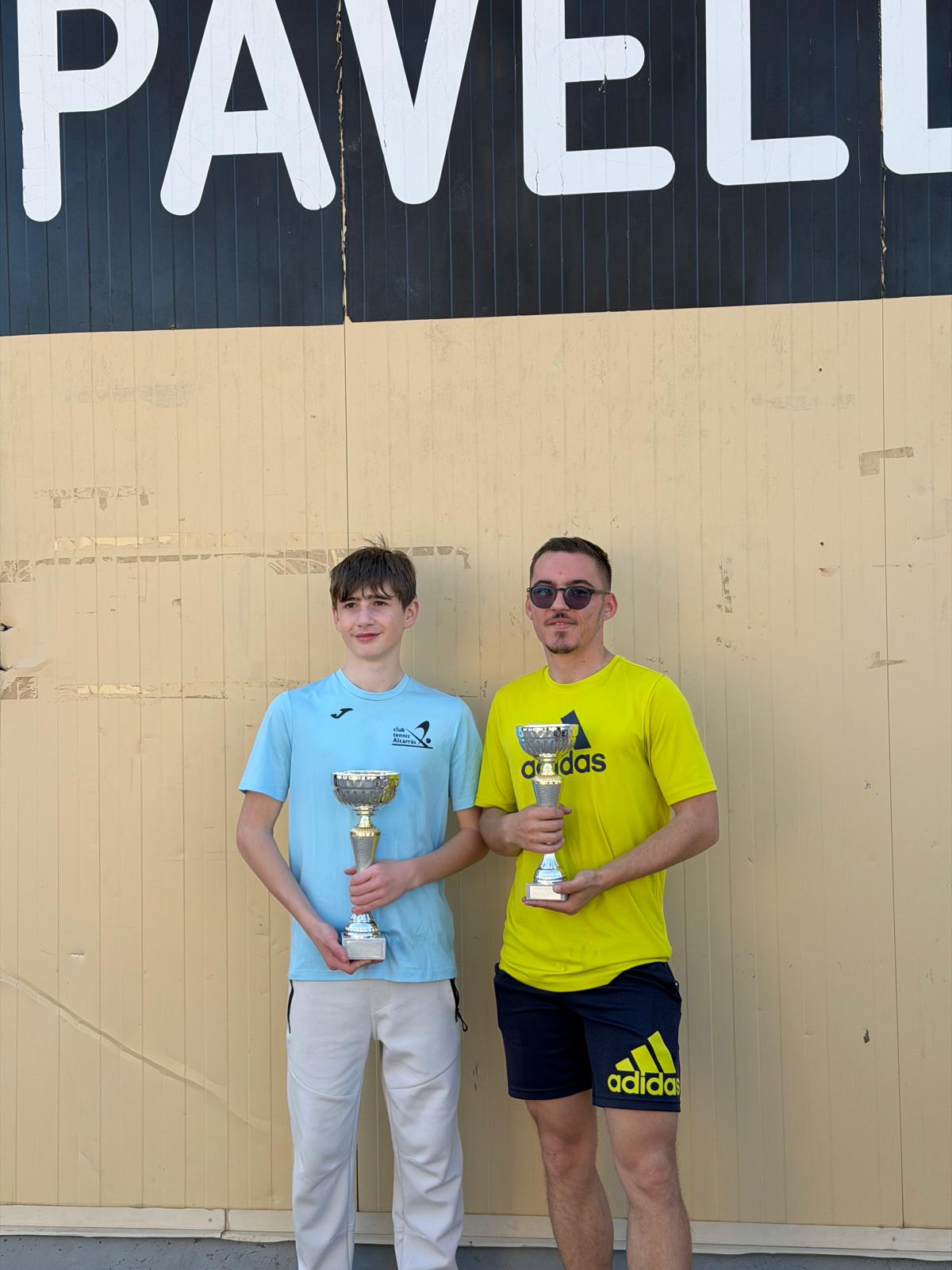 MARC MOLINA I TUDOR SZANTO CAMPIÓ I FINALISTA ABSOLUT Finalista i campió Absolut Club Tennis Alcarràs